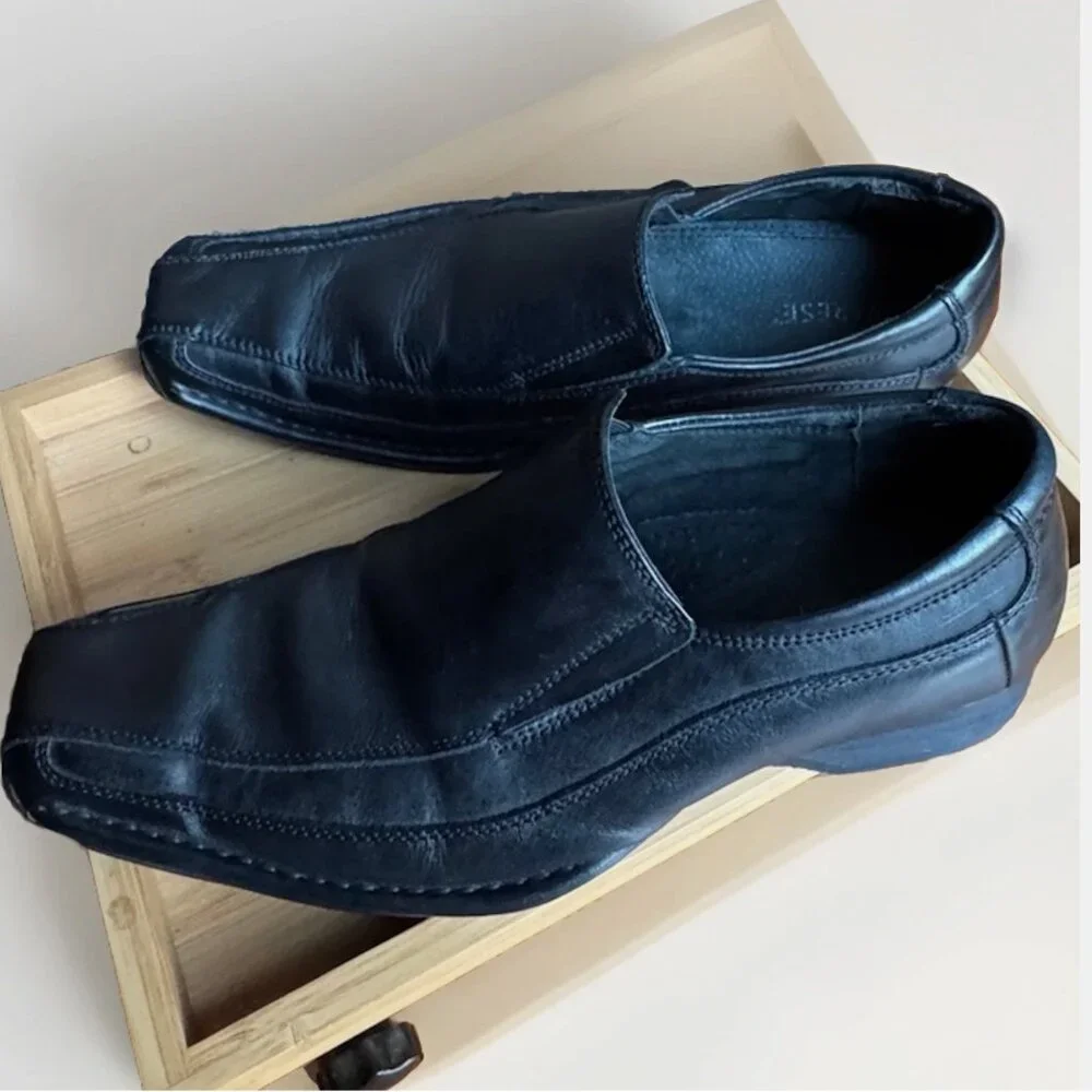(10) VARESE DAYTONA Black Leather Square Toe Slip On Loafers